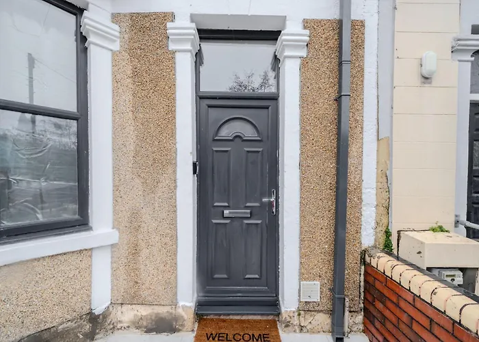 Apartment Gatton Road Sleeps 8 Perfect For Groups *