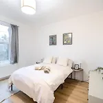 Gatton Road Sleeps 8 Perfect For Groups Appartement Bristol