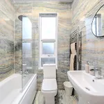 Gatton Road Sleeps 8 Perfect For Groups 브리스틀