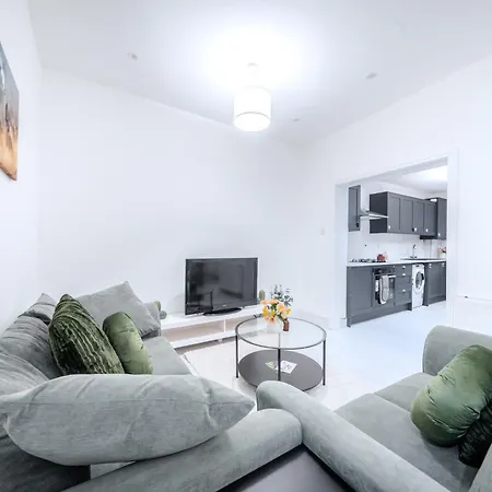 Gatton Road Sleeps 8 Perfect For Groups شقة *