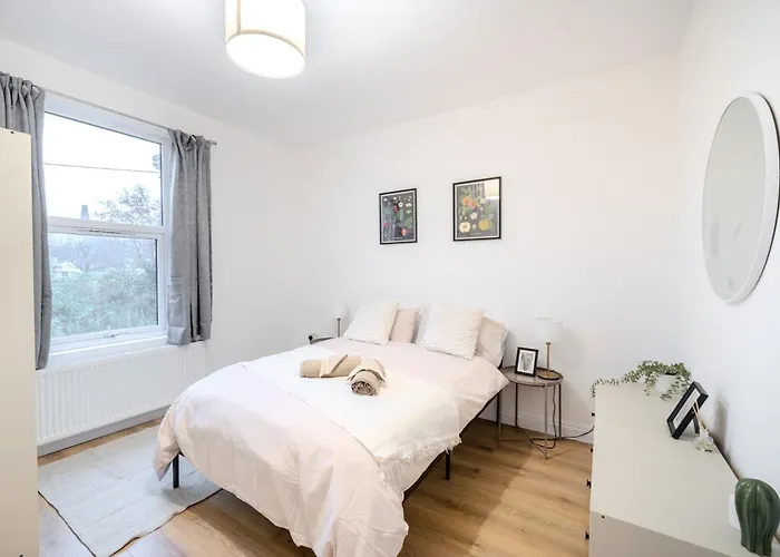 Gatton Road Sleeps 8 Perfect For Groups 아파트 브리스틀