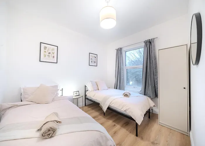 Gatton Road Sleeps 8 Perfect For Groups Daire *