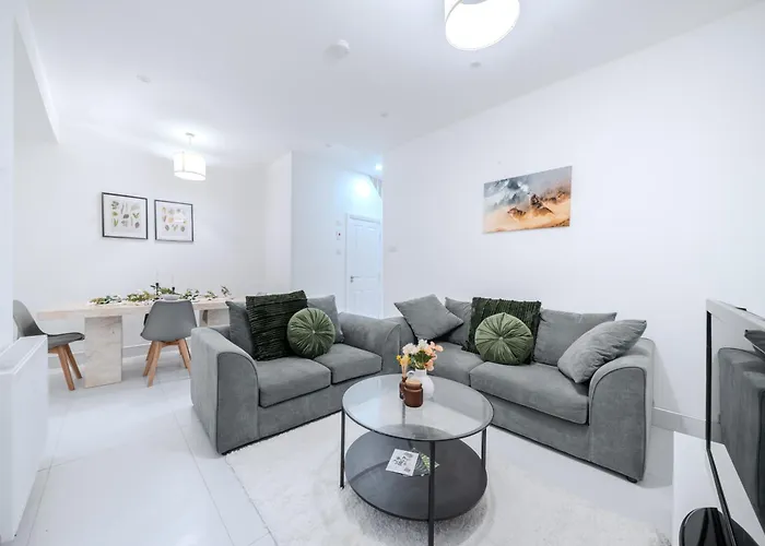 Gatton Road Sleeps 8 Perfect For Groups Daire