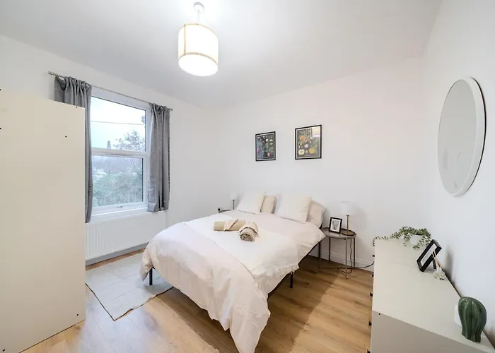 Gatton Road Sleeps 8 Perfect For Groups Apartament *