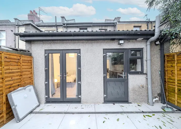 Daire Gatton Road Sleeps 8 Perfect For Groups *