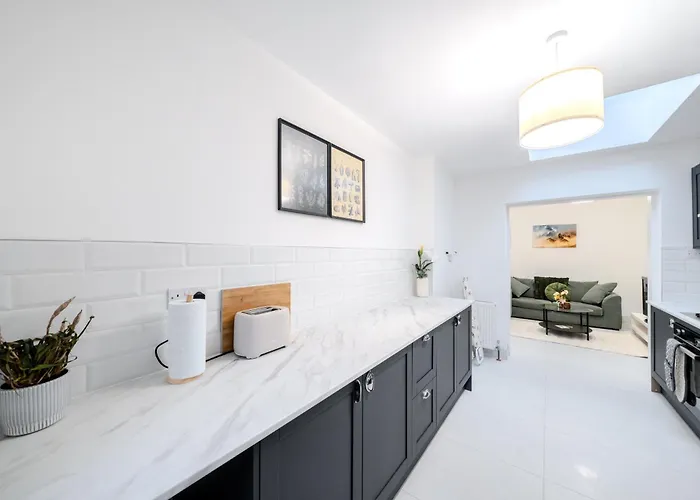 Gatton Road Sleeps 8 Perfect For Groups Apartament Bristol